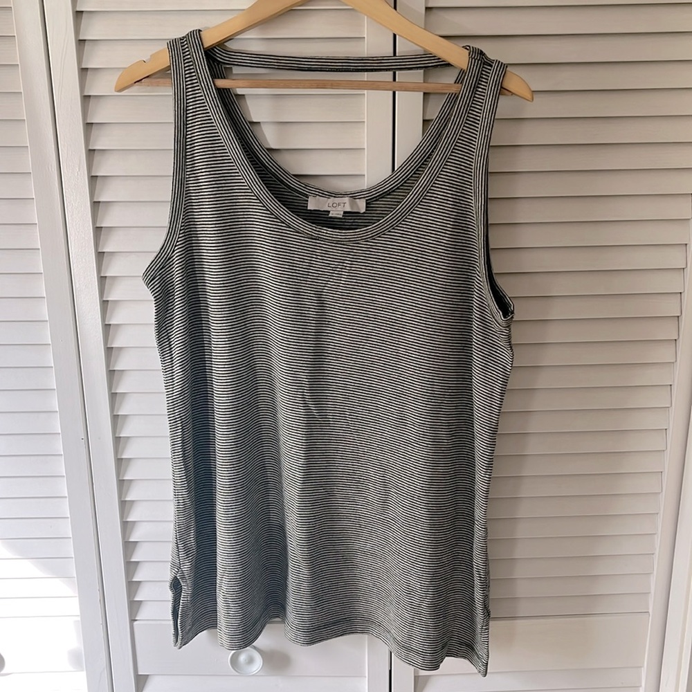 Loft XL flowy tank top